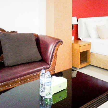 Kyo Serviced Apartment Jakarta Cilandak  Exterior photo