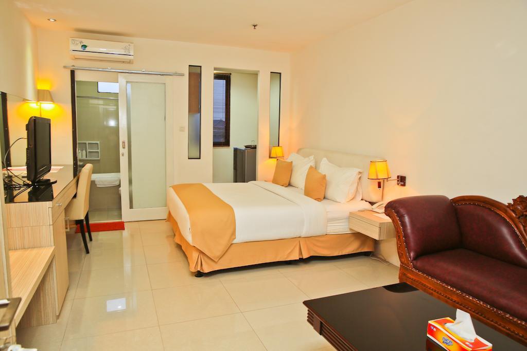 Kyo Serviced Apartment Jakarta Cilandak  Exterior photo