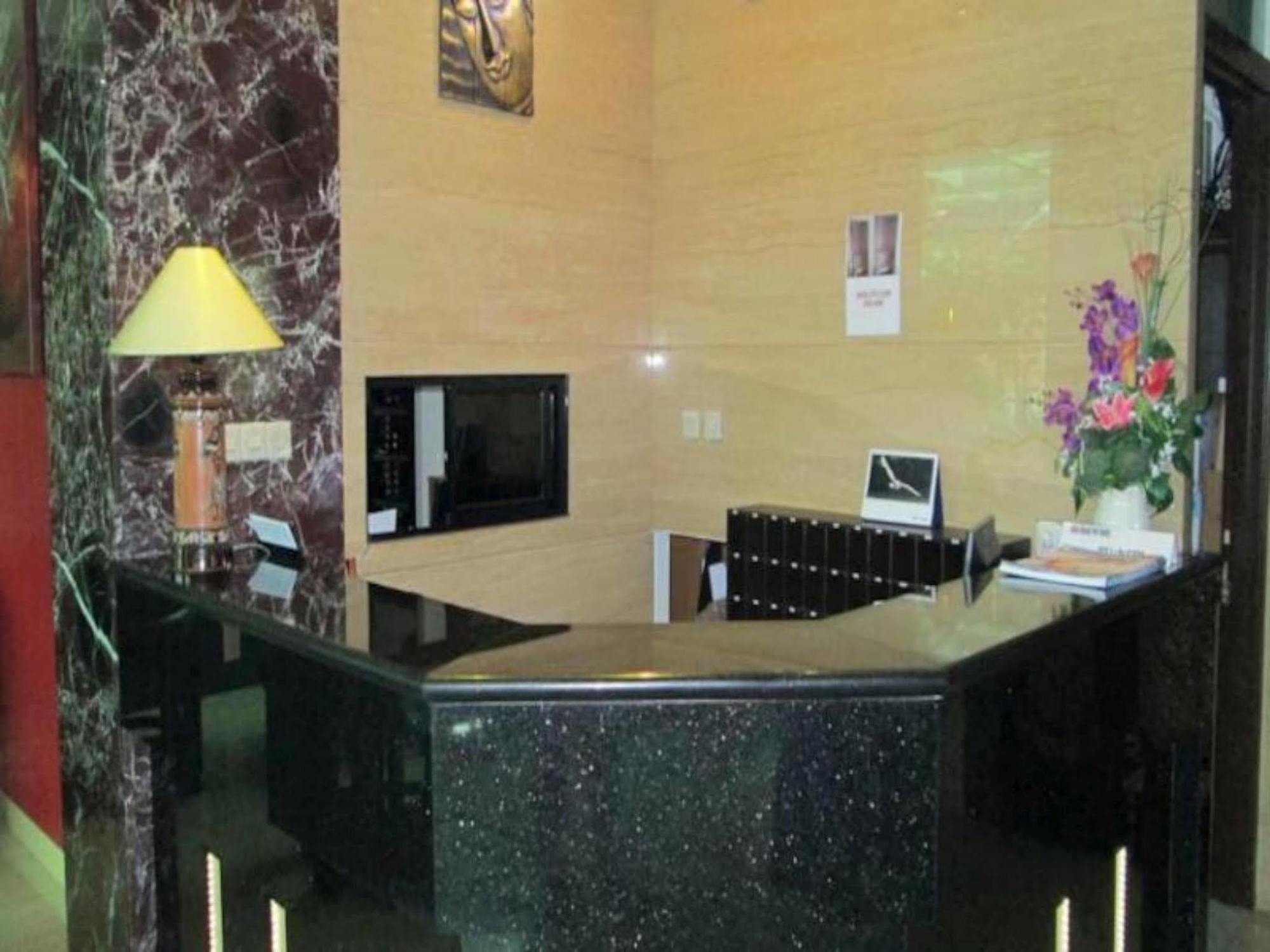 Kyo Serviced Apartment Jakarta Cilandak  Exterior photo