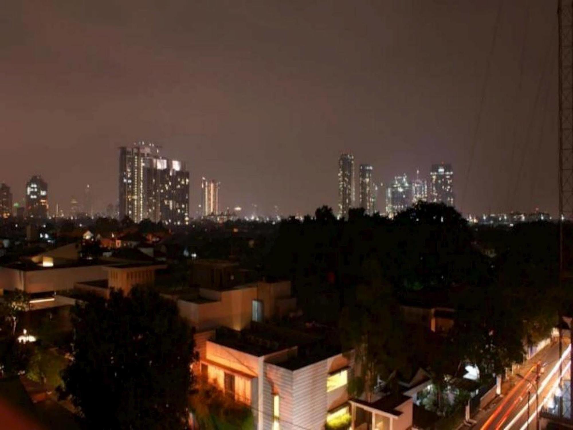 Kyo Serviced Apartment Jakarta Cilandak  Exterior photo