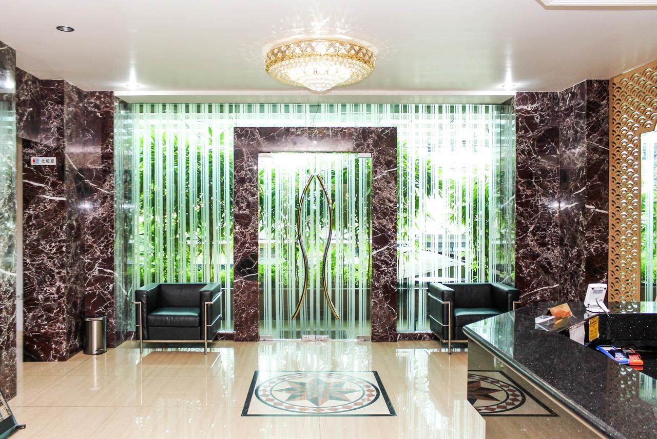 Kyo Serviced Apartment Jakarta Cilandak  Exterior photo