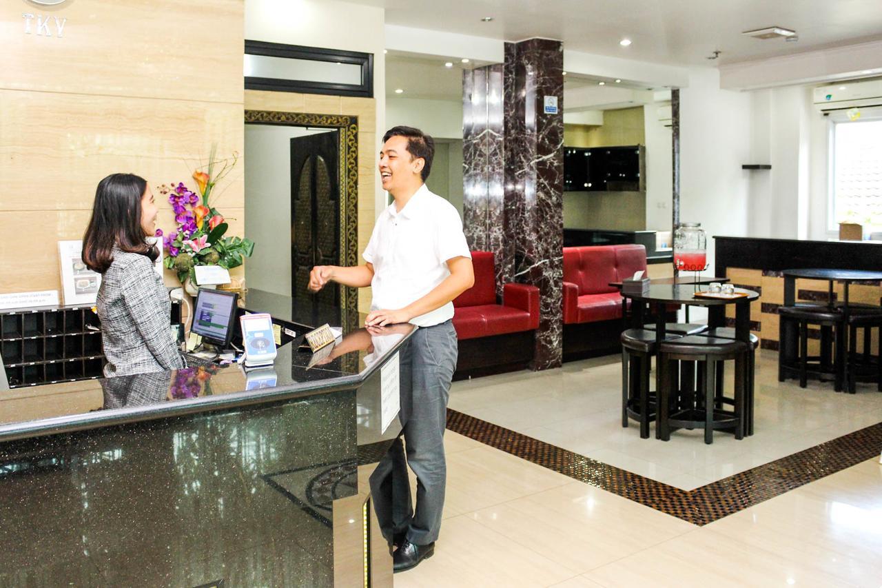 Kyo Serviced Apartment Jakarta Cilandak  Exterior photo