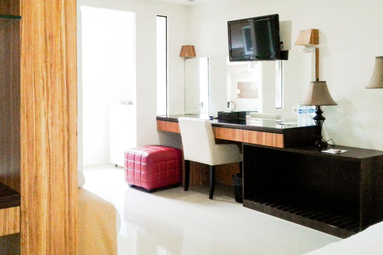 Kyo Serviced Apartment Jakarta Cilandak  Exterior photo
