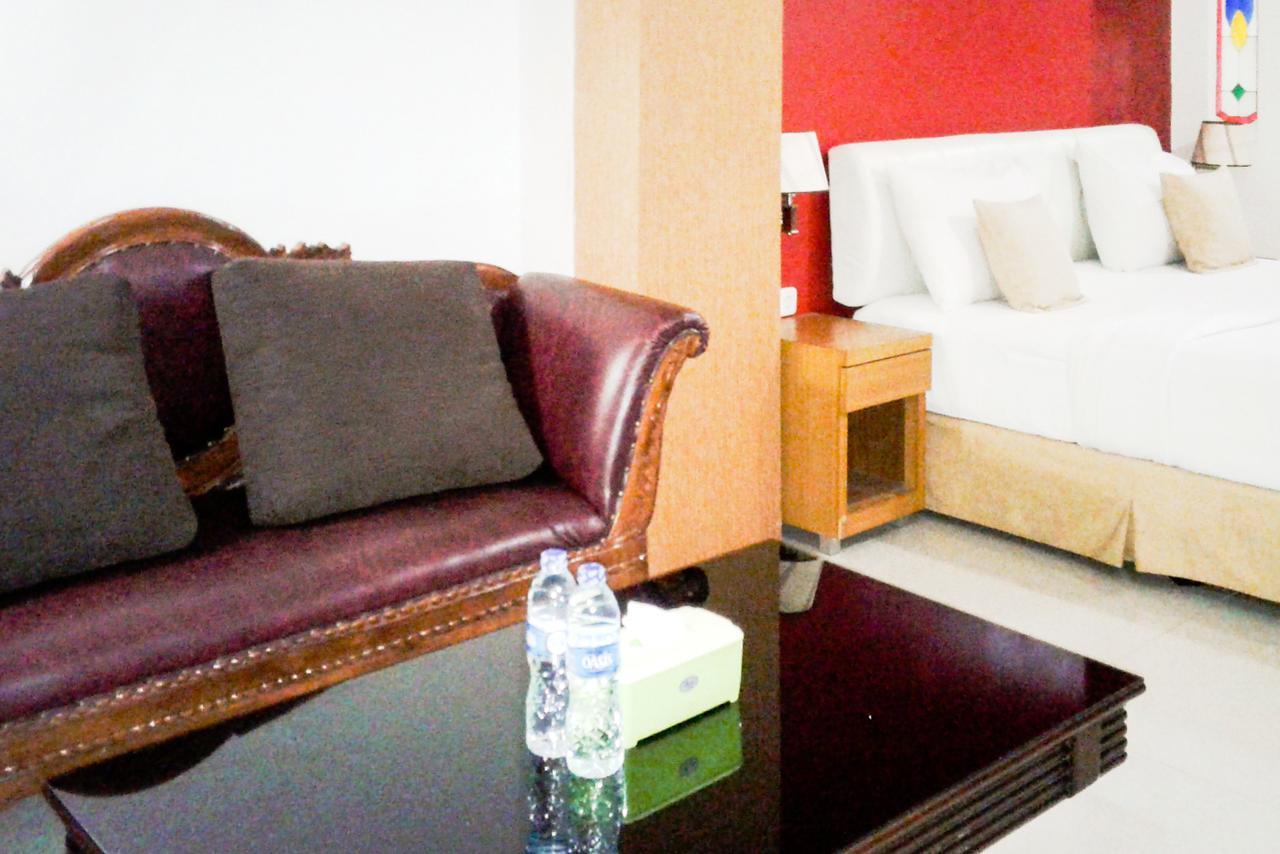 Kyo Serviced Apartment Jakarta Cilandak  Exterior photo